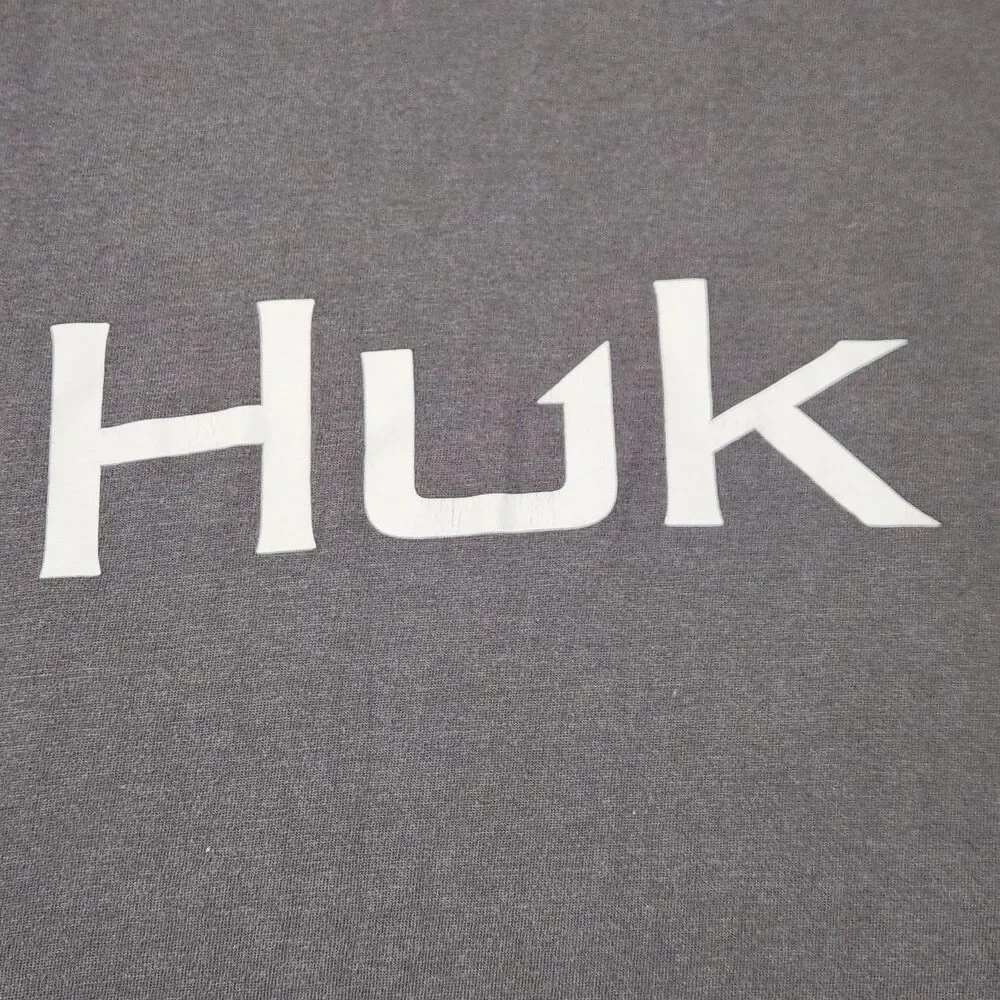 Huk T-Shirt‎ Men's Size Medium Gray Short Sleeve Crew Logo Graphic Tee Fishing